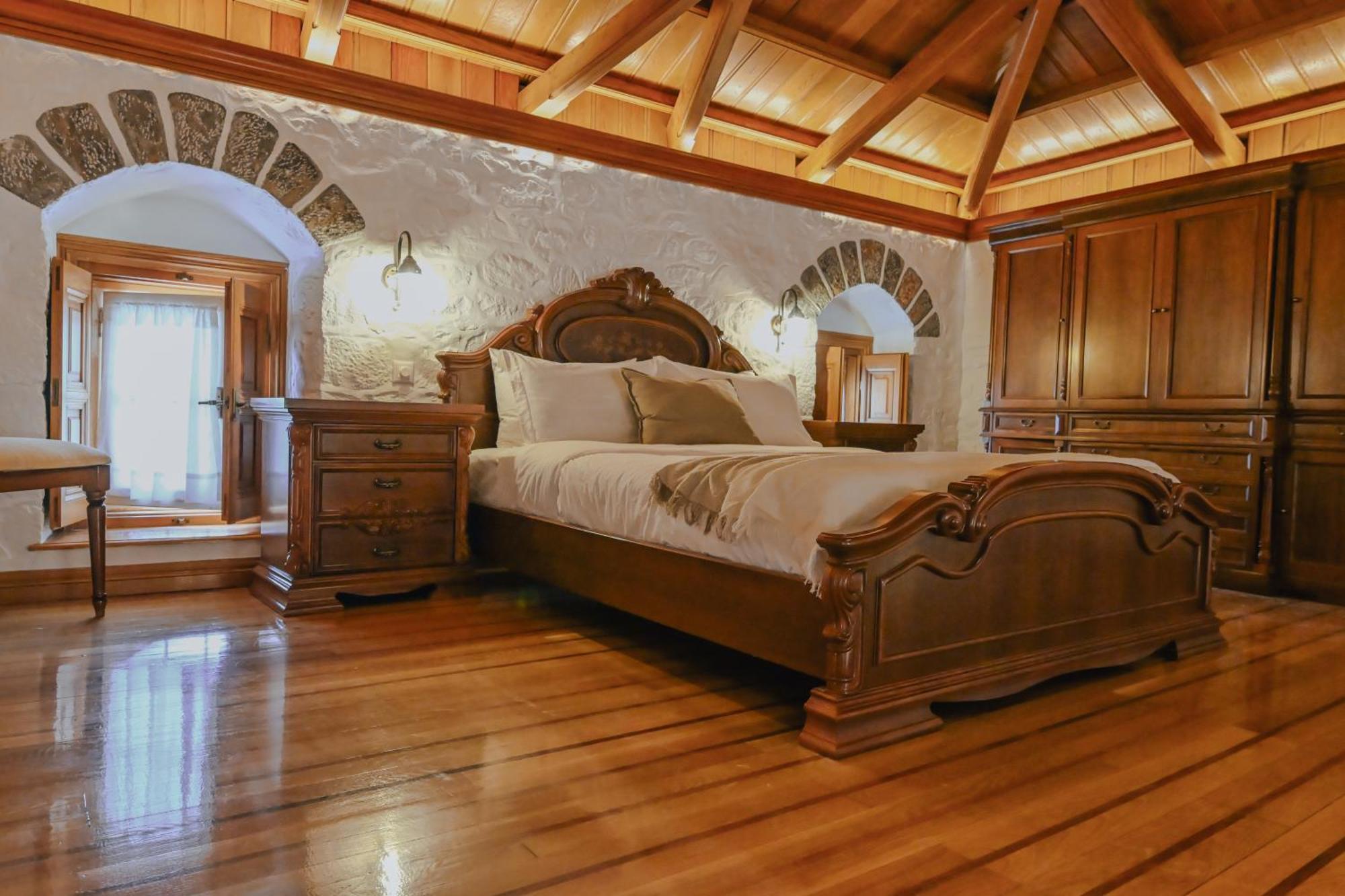 Mansion Eugenie Villa Hydra  Exterior photo